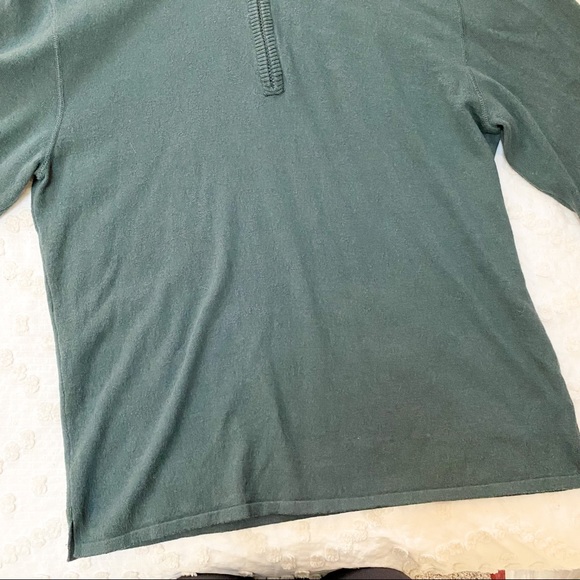 The North Face Quarter Zip Sweater - Picture 2 of 9